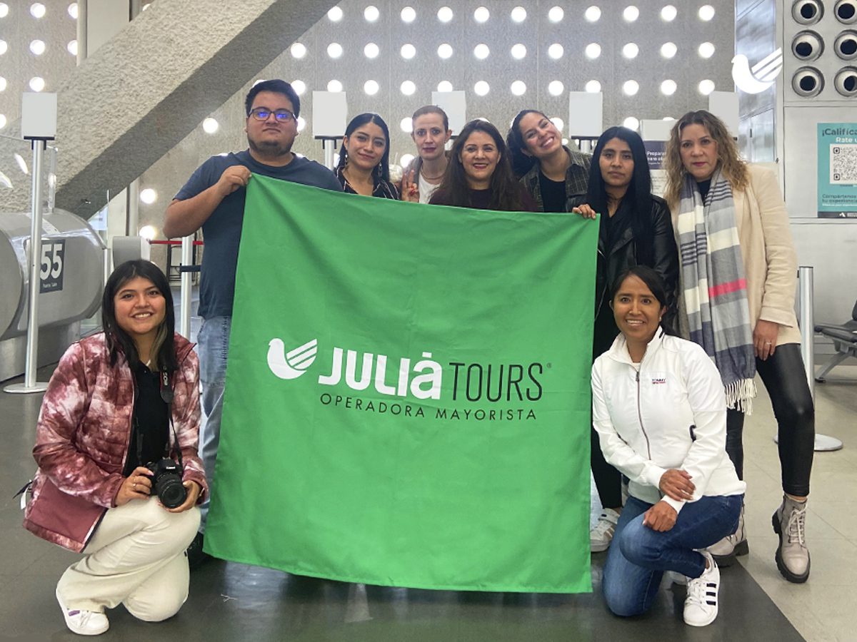 julia tours peru